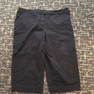 Westbound Woman’s Stretch Black Capris - Size 18w